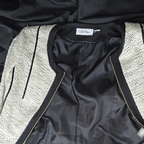 Calvin Klein Cream Black Sheath Jacket and Skirt Suit - Picture 9 of 12